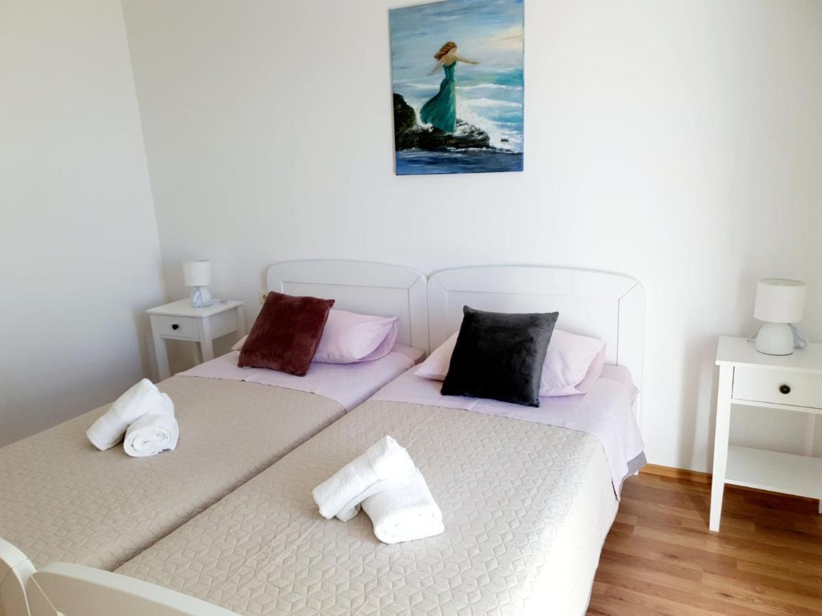 Apartman Sime Tribalj Eksteriør bilde