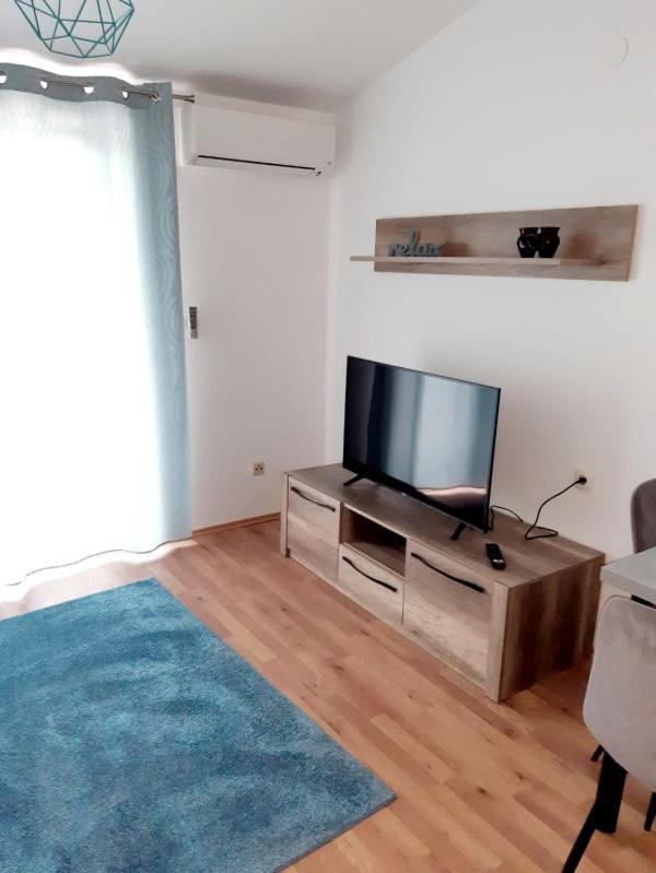 Apartman Sime Tribalj Eksteriør bilde