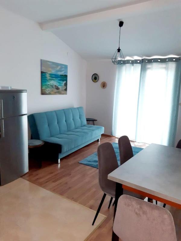 Apartman Sime Tribalj Eksteriør bilde